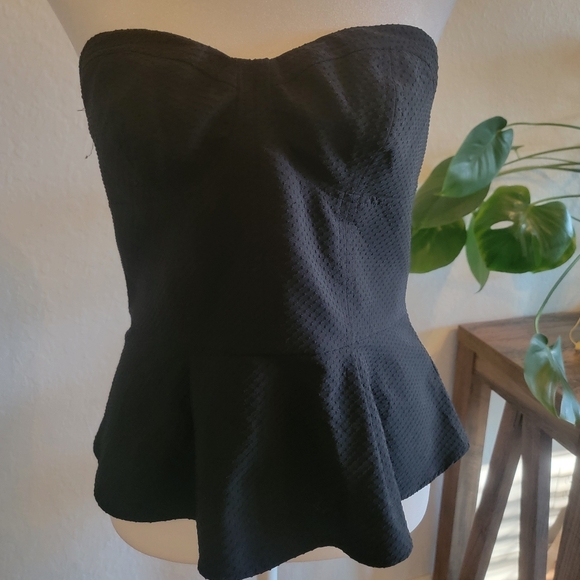 Express Tops - Express Strapless Peplum Bustier Top | Black | Size 8
